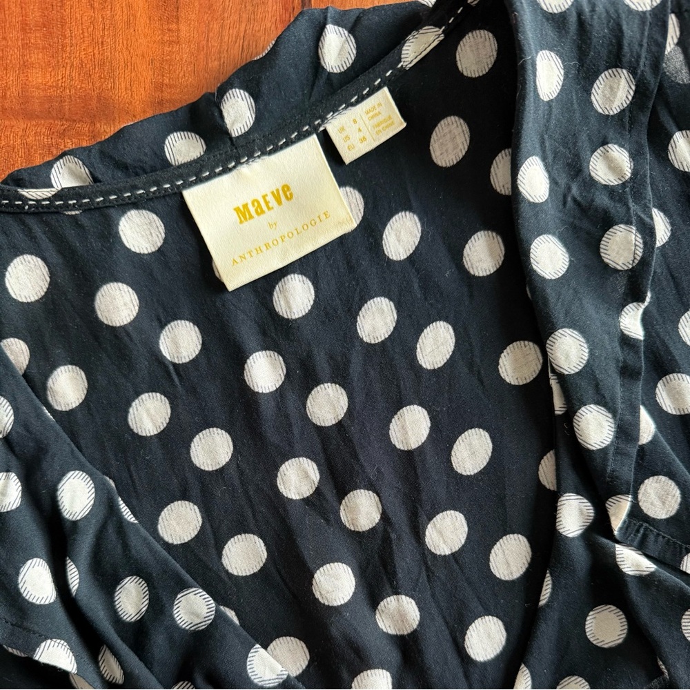 🦊 Anthropologie Black polka dot Ruffled Blouse - Picture 3 of 6